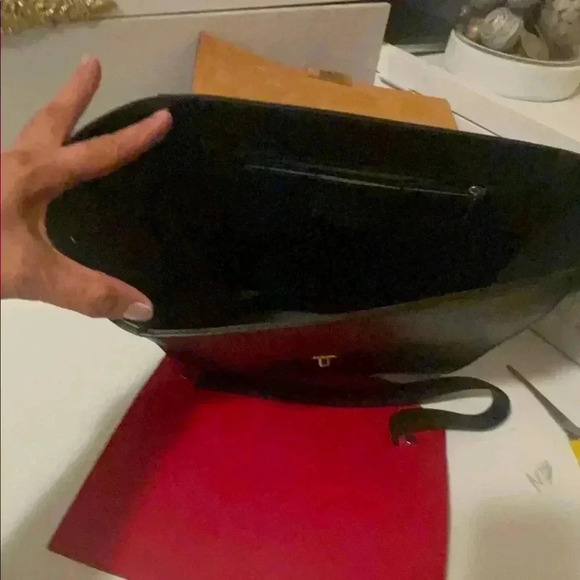 Authentic Antonella Ferrante Italian bag.can change the face with two color. - Picture 5 of 16